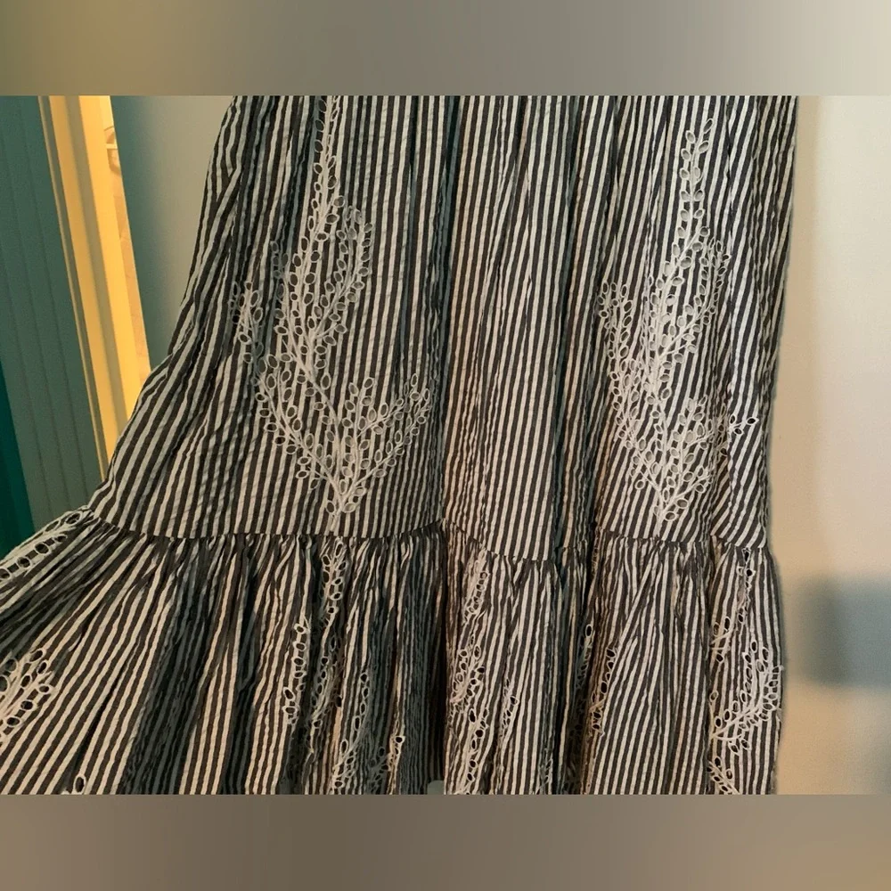 NWT Tory Burch Eyelet Embroidered Seersucker Midi On Off Shoulder Ruffle Dress 4 - Picture 8 of 11